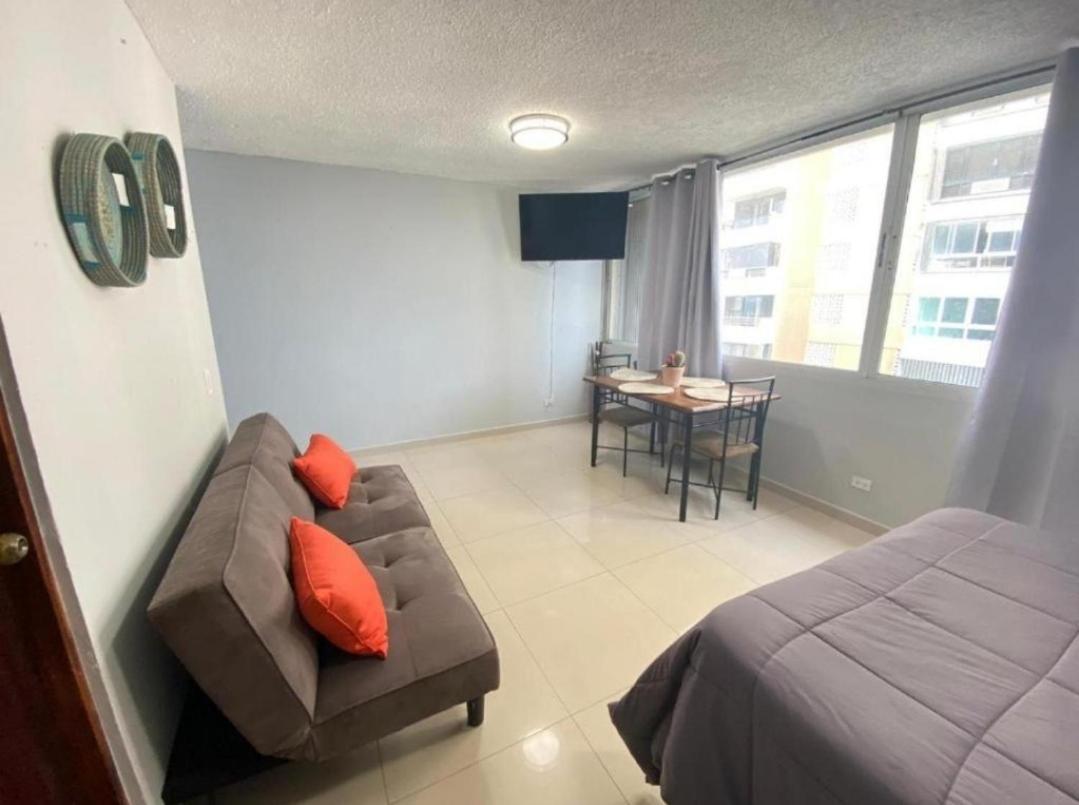 Isla Verde Tower San Juan Exteriér fotografie